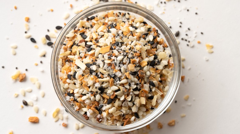 Top-view of a jar of everything bagel seasoning
