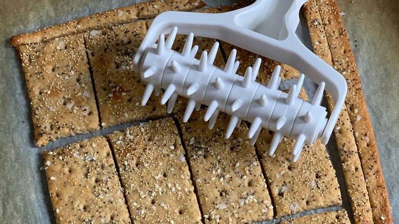 crackers with dill and sea salt