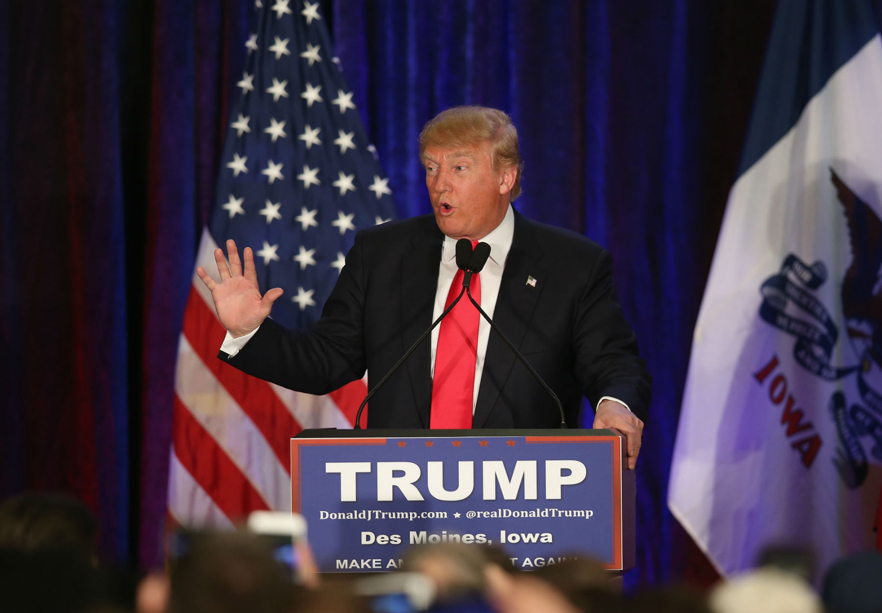 trumpkellyfightfeatured