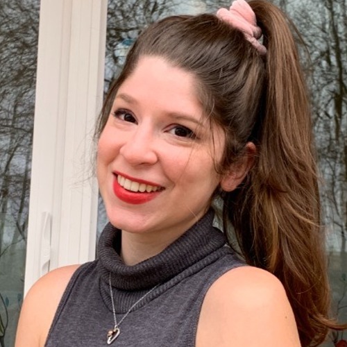 Photo of Lindsay Pevny