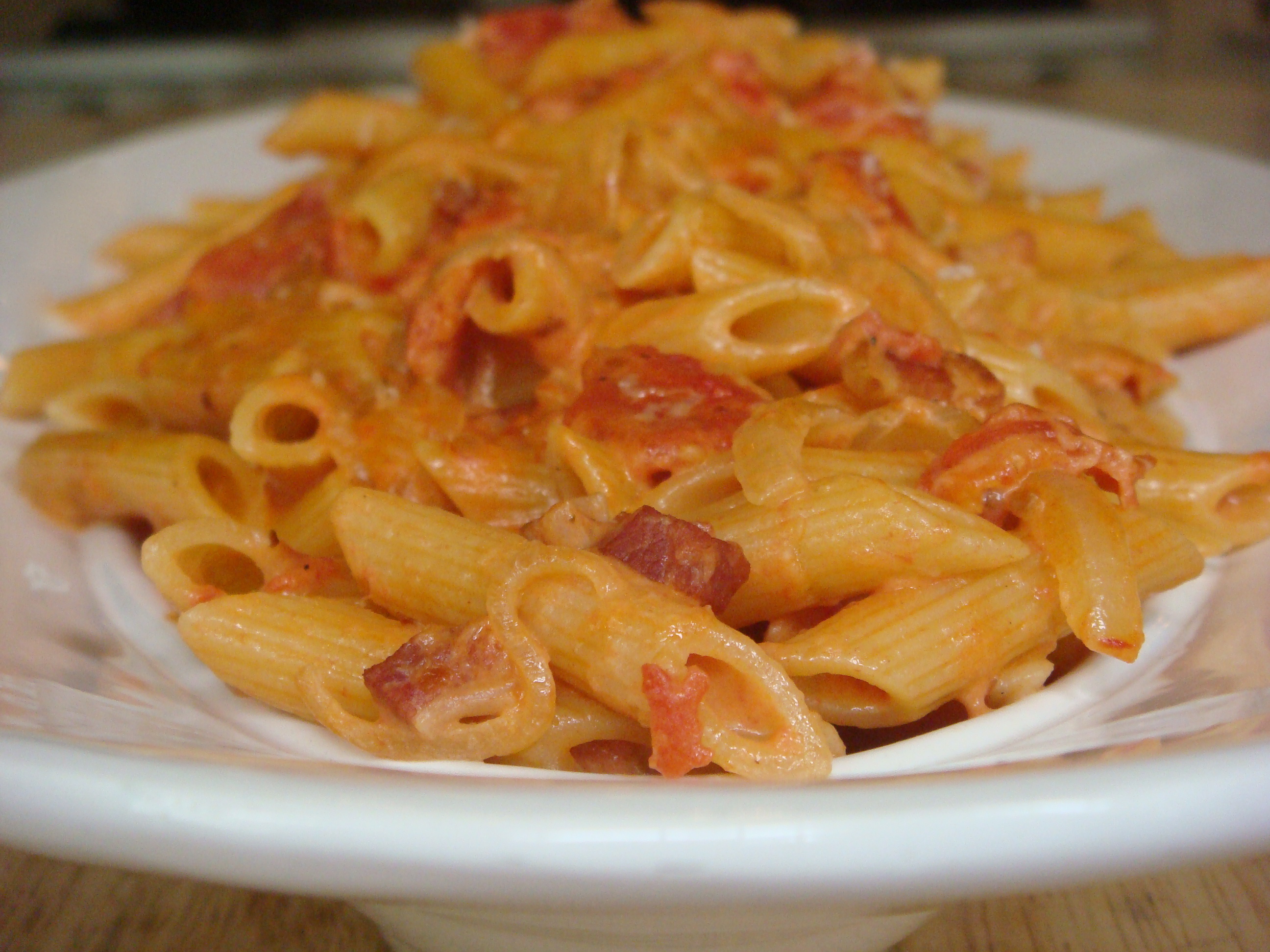 Penne all&amp;#39;Arrabbiata con Panna Recipe - Food Republic