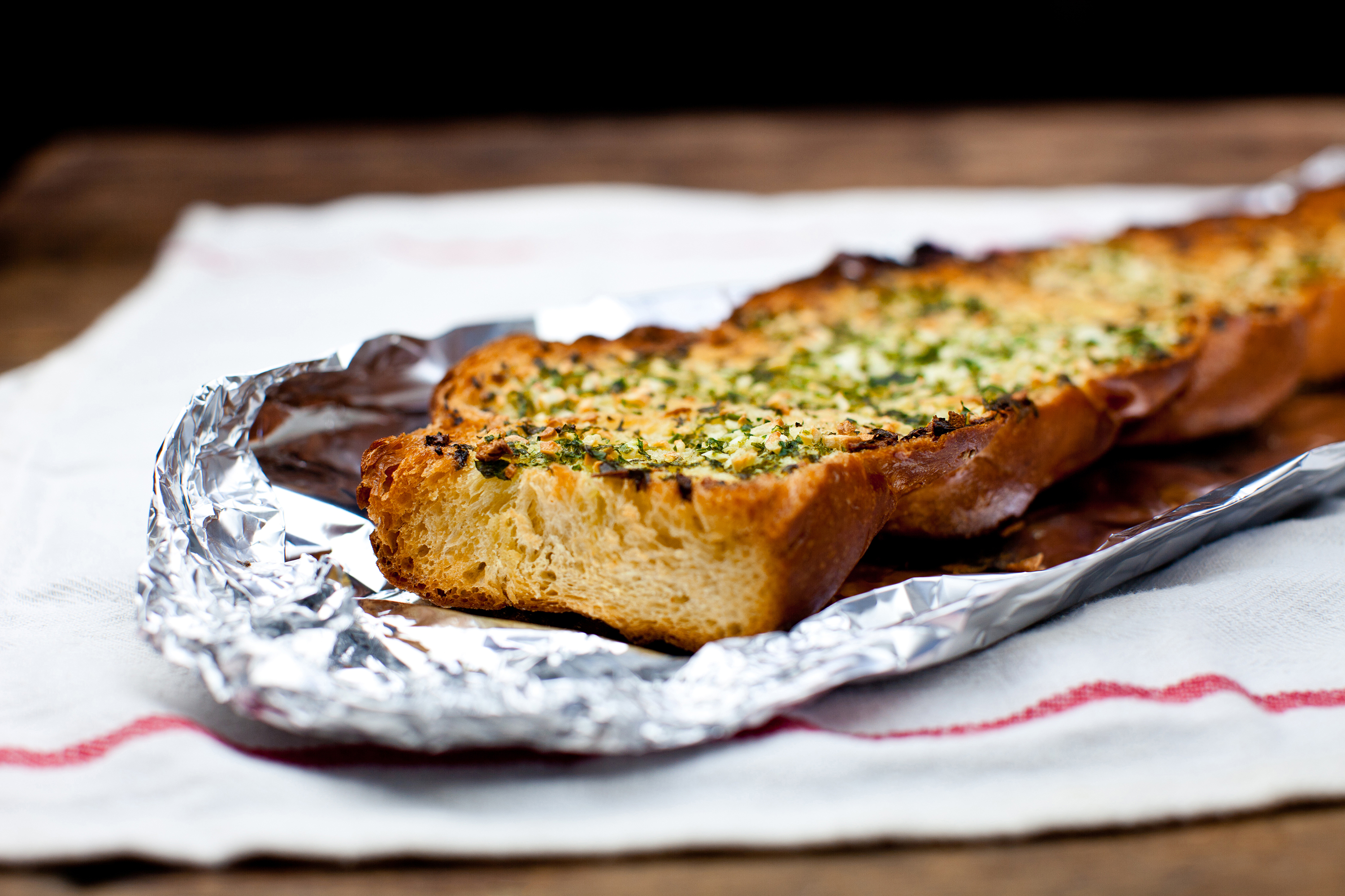 Garlic bread baked to perfection