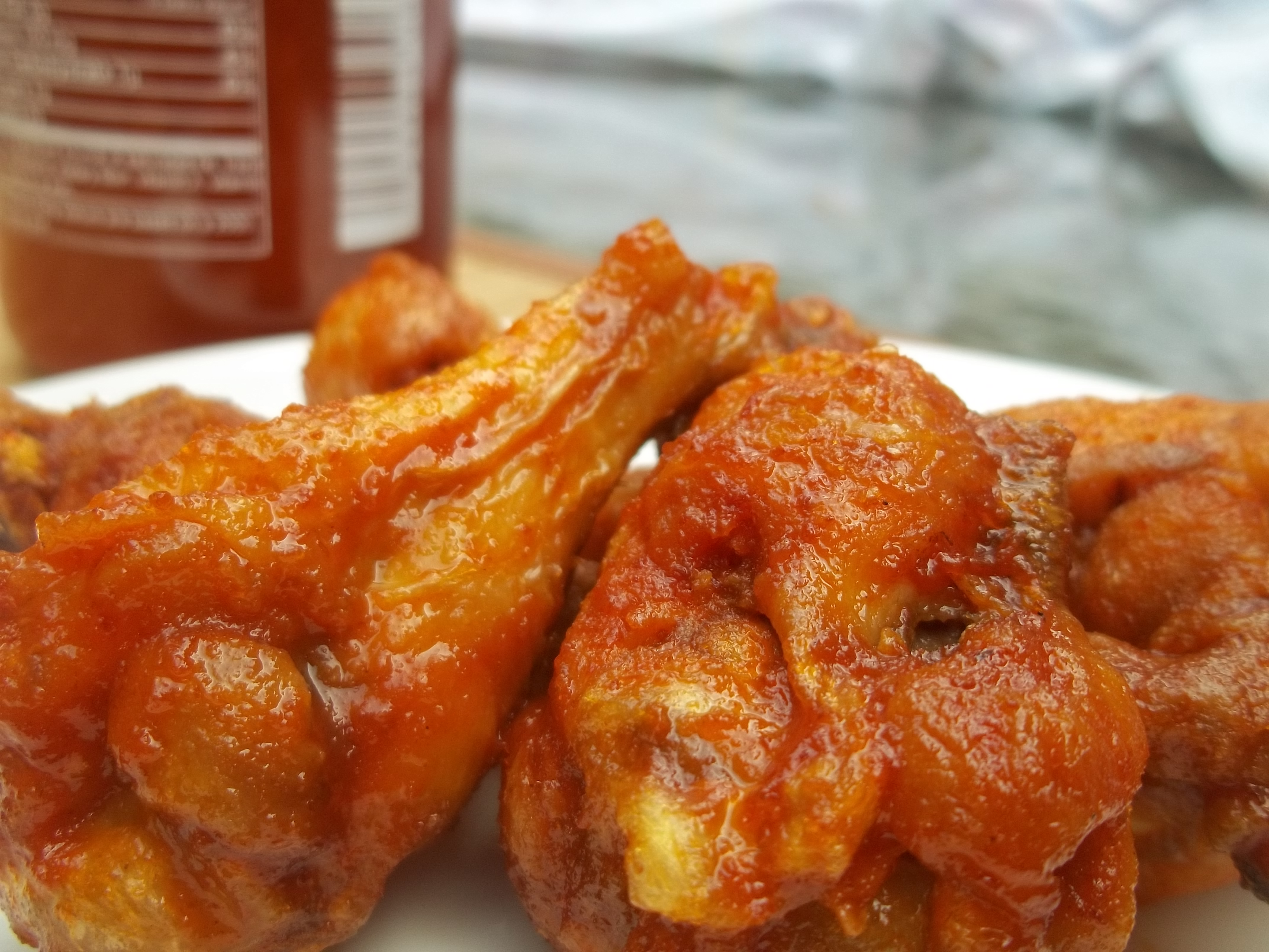 sriracha wings