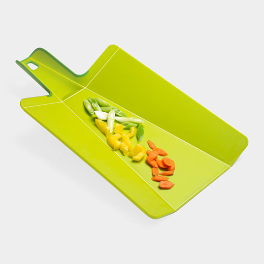 https://www.foodrepublic.com/wp-content/uploads/2012/09/61665_A2_Green_Folding_Cutting_Board-1.jpeg