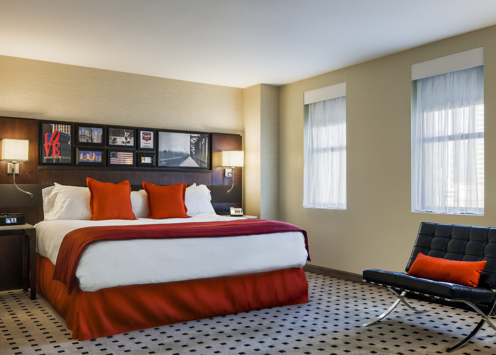 Radisson Blu Warwick Hotel Philadelphia_King Guestroom_Photo Credit