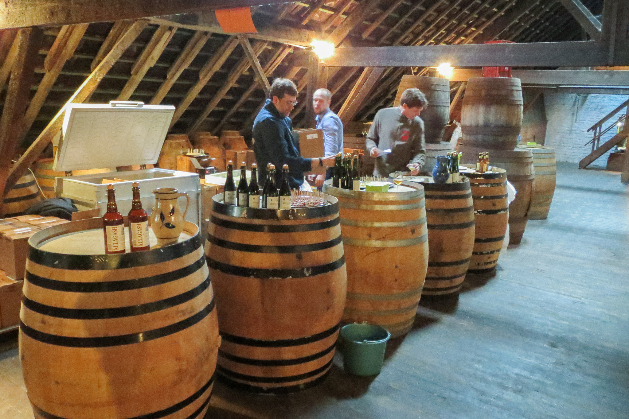Beer School Spontaneous Fermentation Does A Brew Good Food Republic