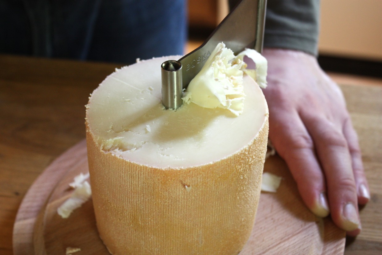 8 Swiss Cheeses That Will Blow Your Mind Food Republic