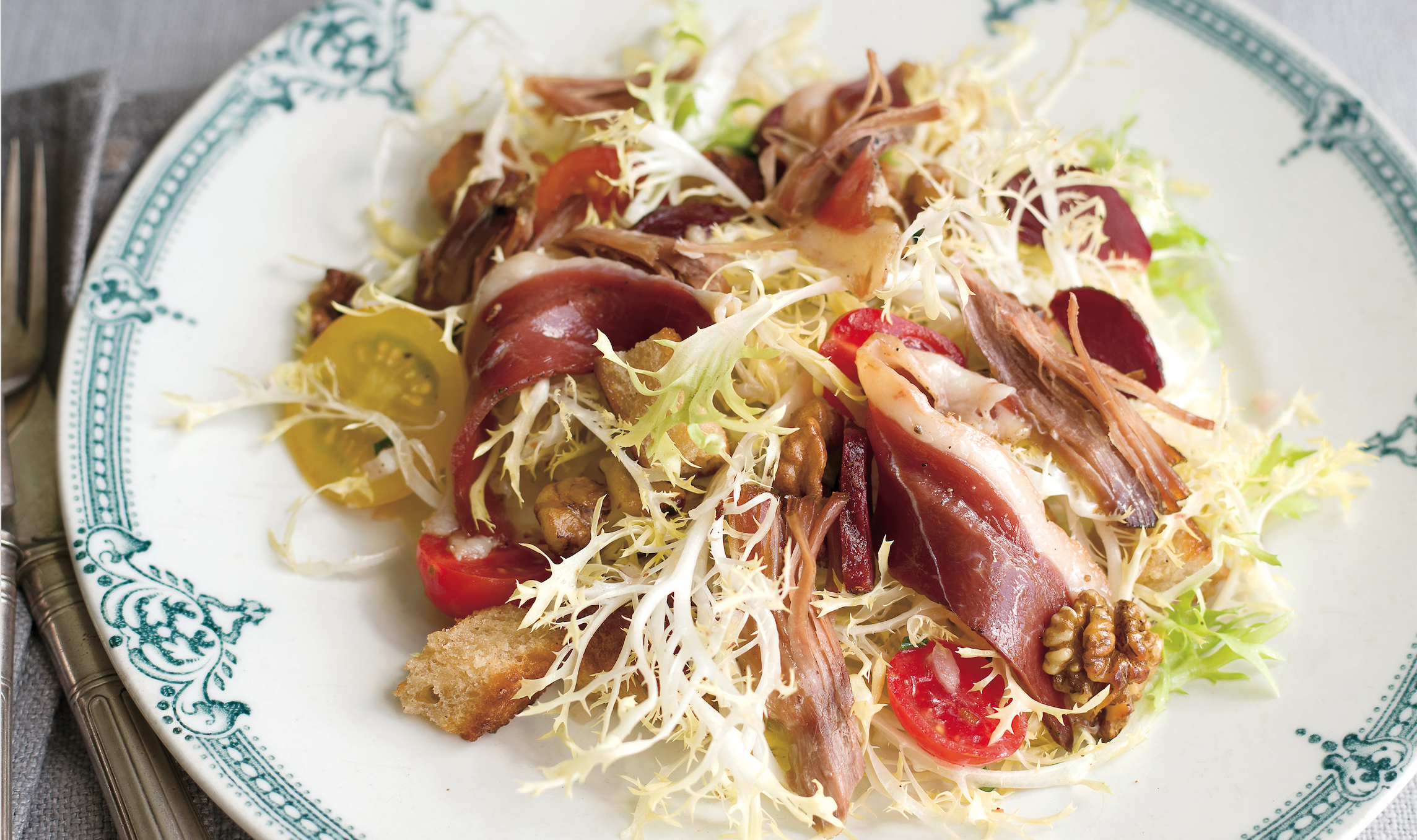 French Fare: How To Make Salade Landaise - Food Republic