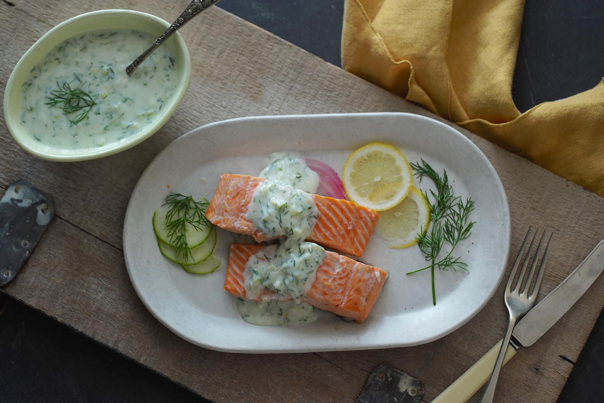 How To Make Poached Salmon With Dill Sauce Food Republic