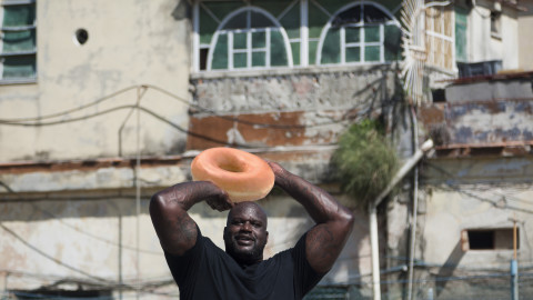 shaq doughnuts