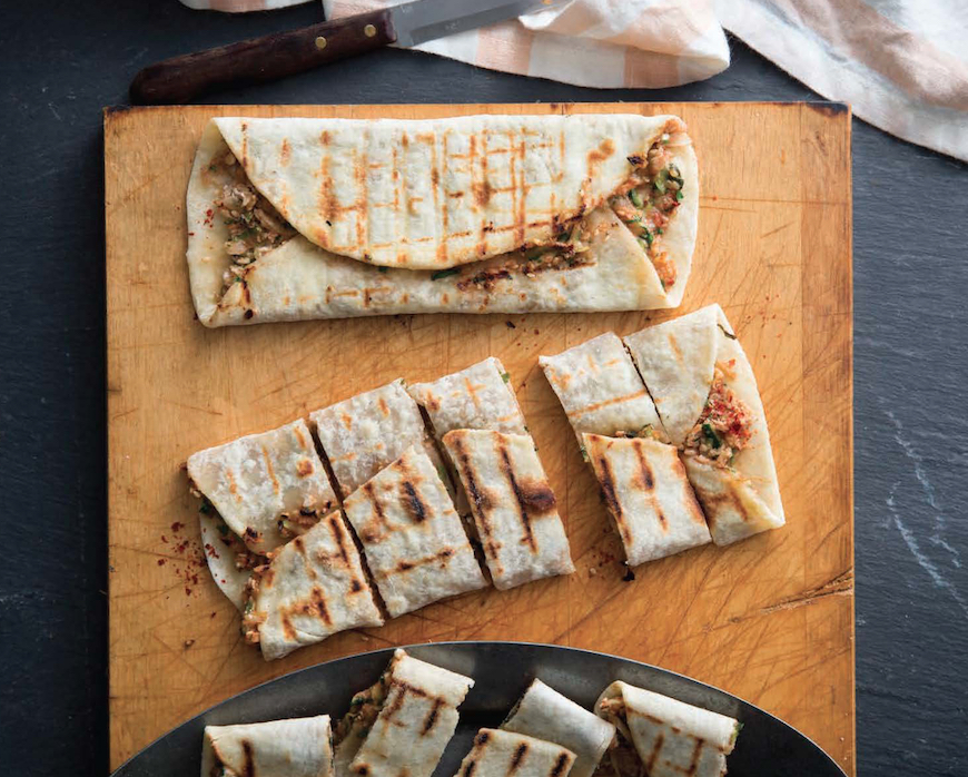 How To Make Sausage Pita With Cumin, Orange And Olives