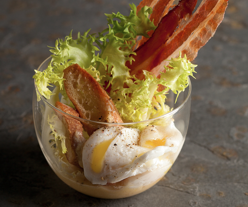 french-fare-how-to-make-alain-ducasse-s-lyonnaise-salad