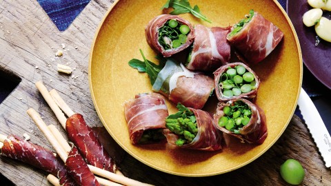 Prosciutto And Asparagus Rolls