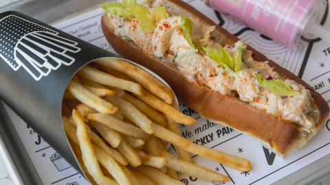 vegan lobster roll