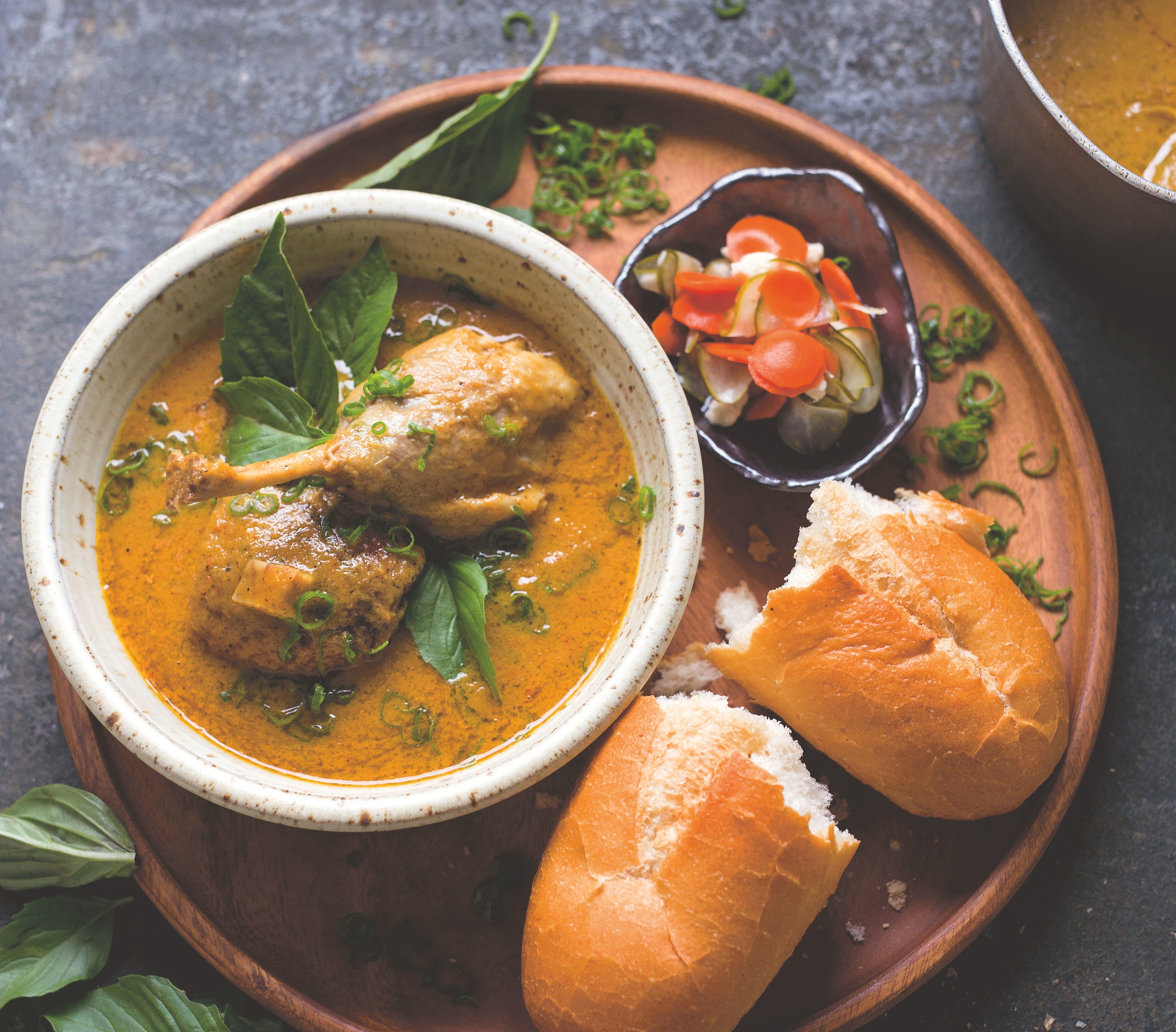 Serve This Vietnamese Duck Curry With Crusty Bread - Food Republic