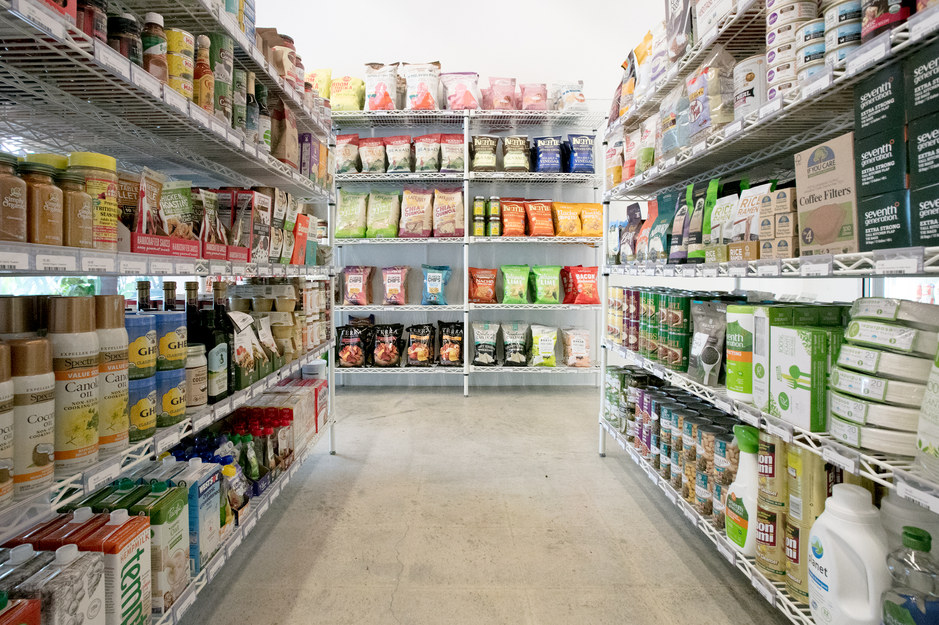 This New LA Convenience Store Carries Only Healthy Items